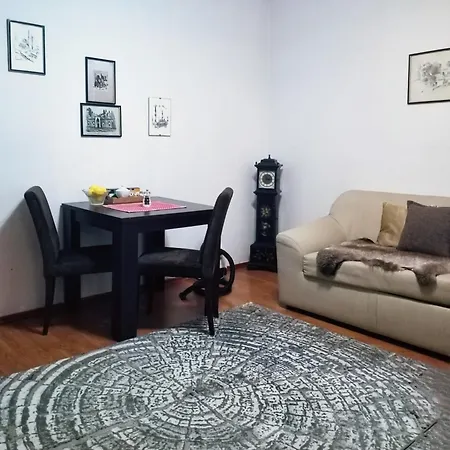 Karo Apartman *